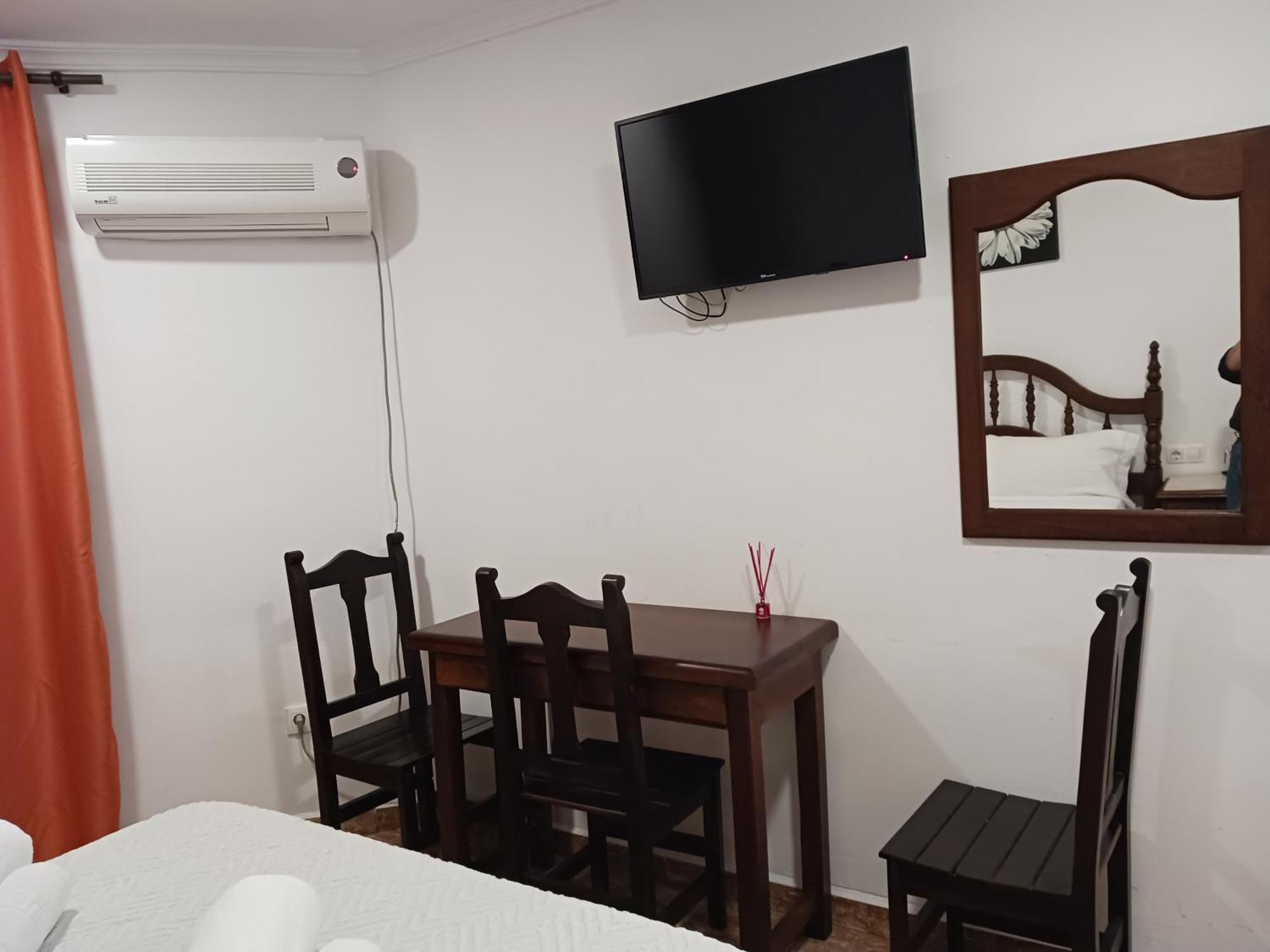 Hotel Manantiales Τορρεμολίνος Εξωτερικό φωτογραφία