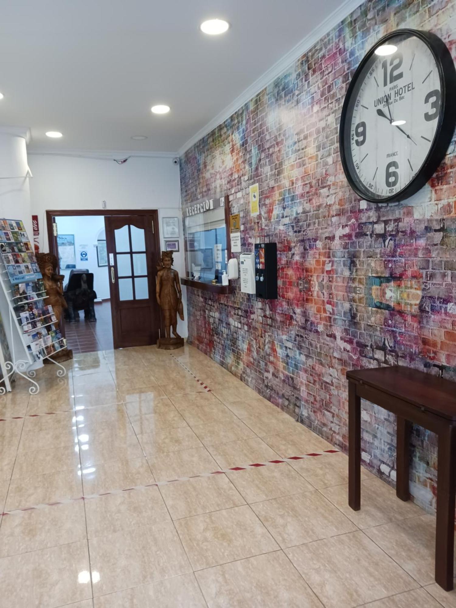 Hotel Manantiales Τορρεμολίνος Εξωτερικό φωτογραφία